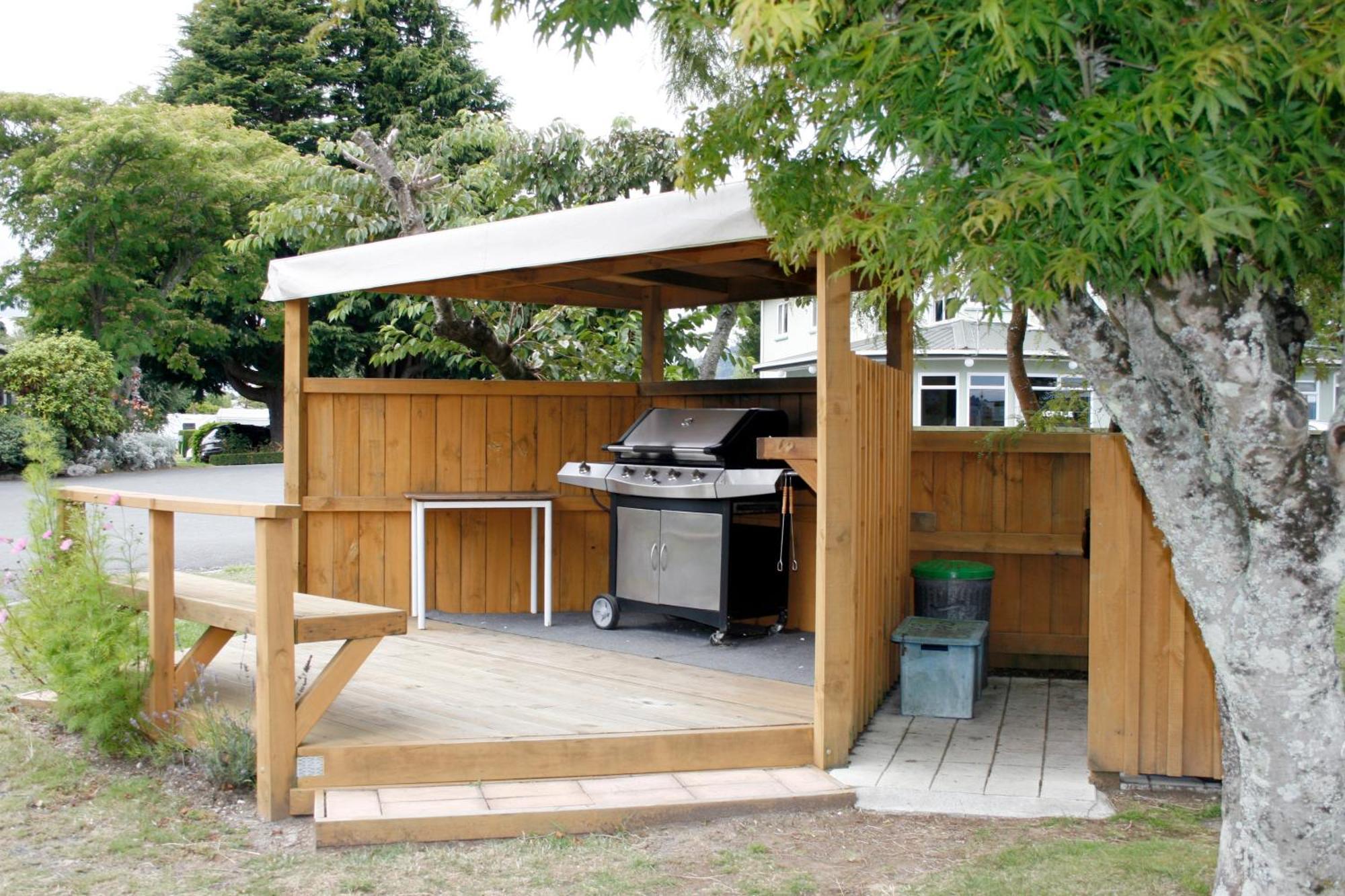 Taupo Top 10 Holiday Park Exterior photo