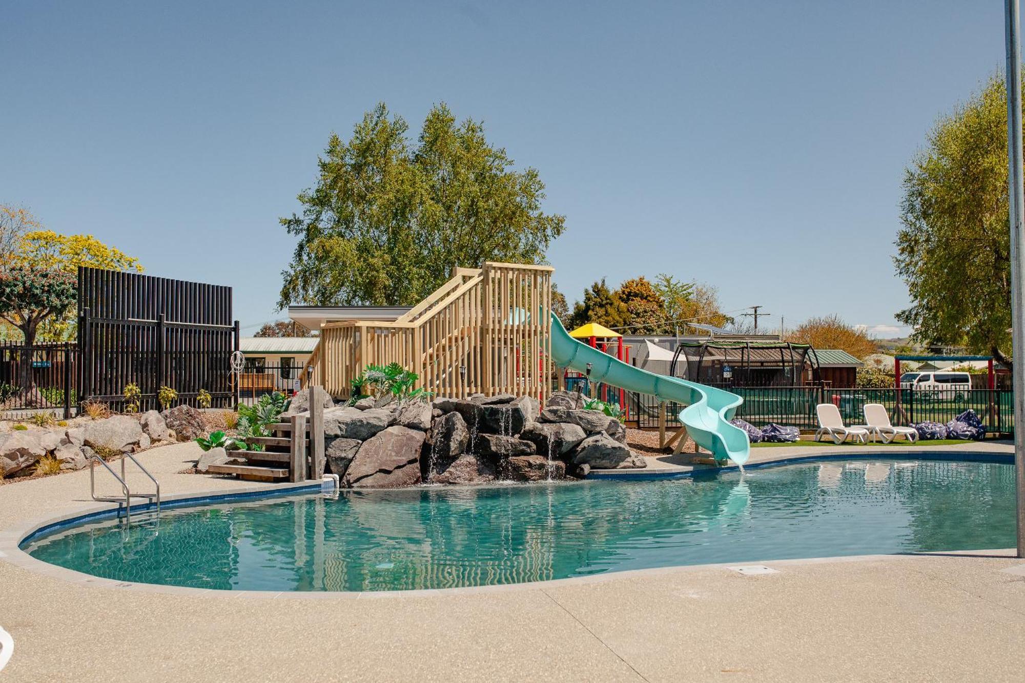 Taupo Top 10 Holiday Park Exterior photo