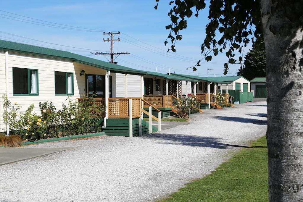 Taupo Top 10 Holiday Park Exterior photo